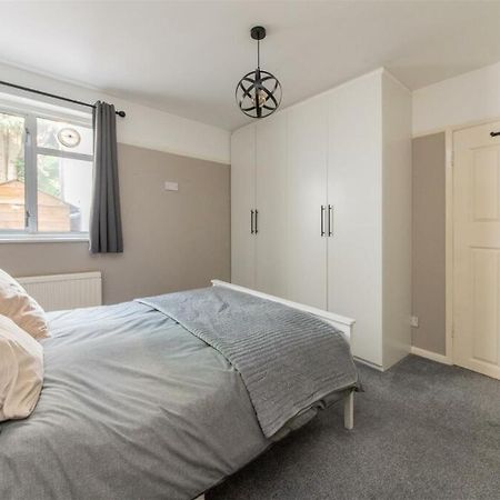 Vibrant & Stylish Mill Hill East Pad Apartment Hendon Bagian luar foto