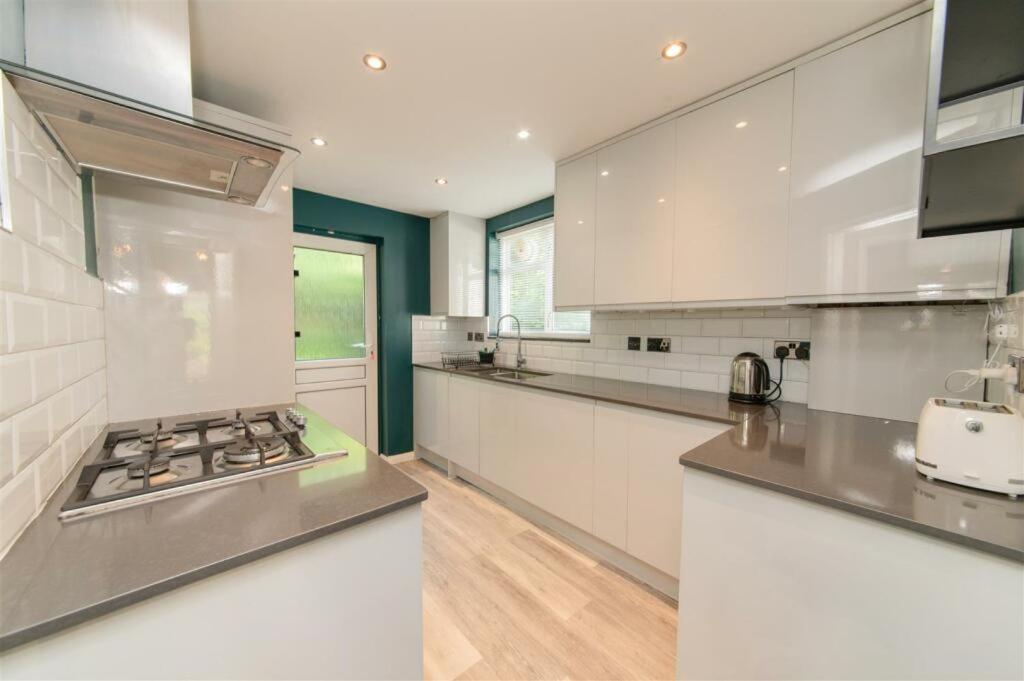 Vibrant & Stylish Mill Hill East Pad Apartment Hendon Bagian luar foto